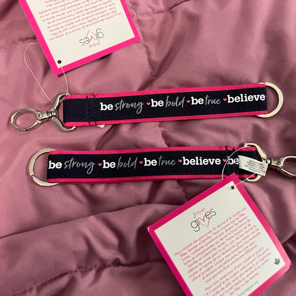 Thirty One Hang it up Key Fob new.
